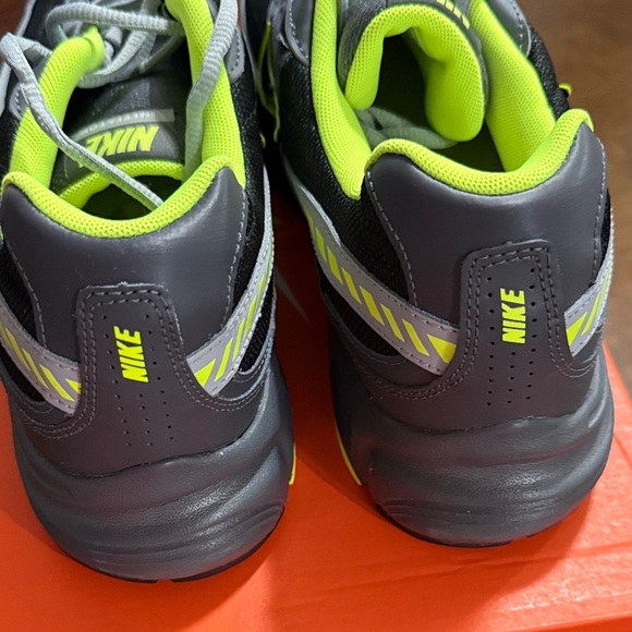 Nike Initiator (black/black-dark grey) - Picture 4 of 7